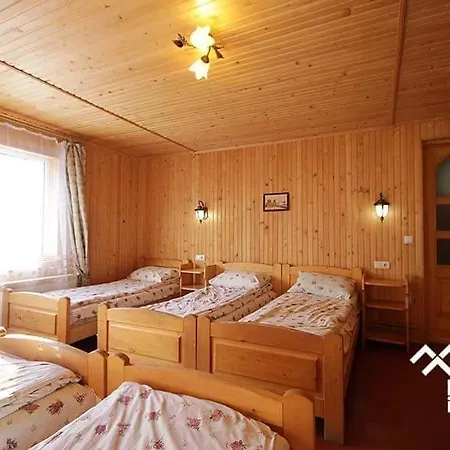 дім з видом на гори. *