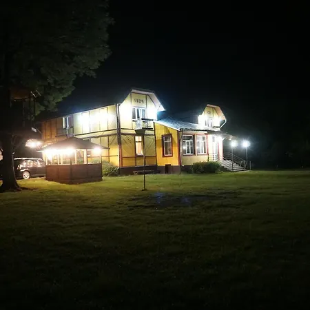 дім з видом на гори.